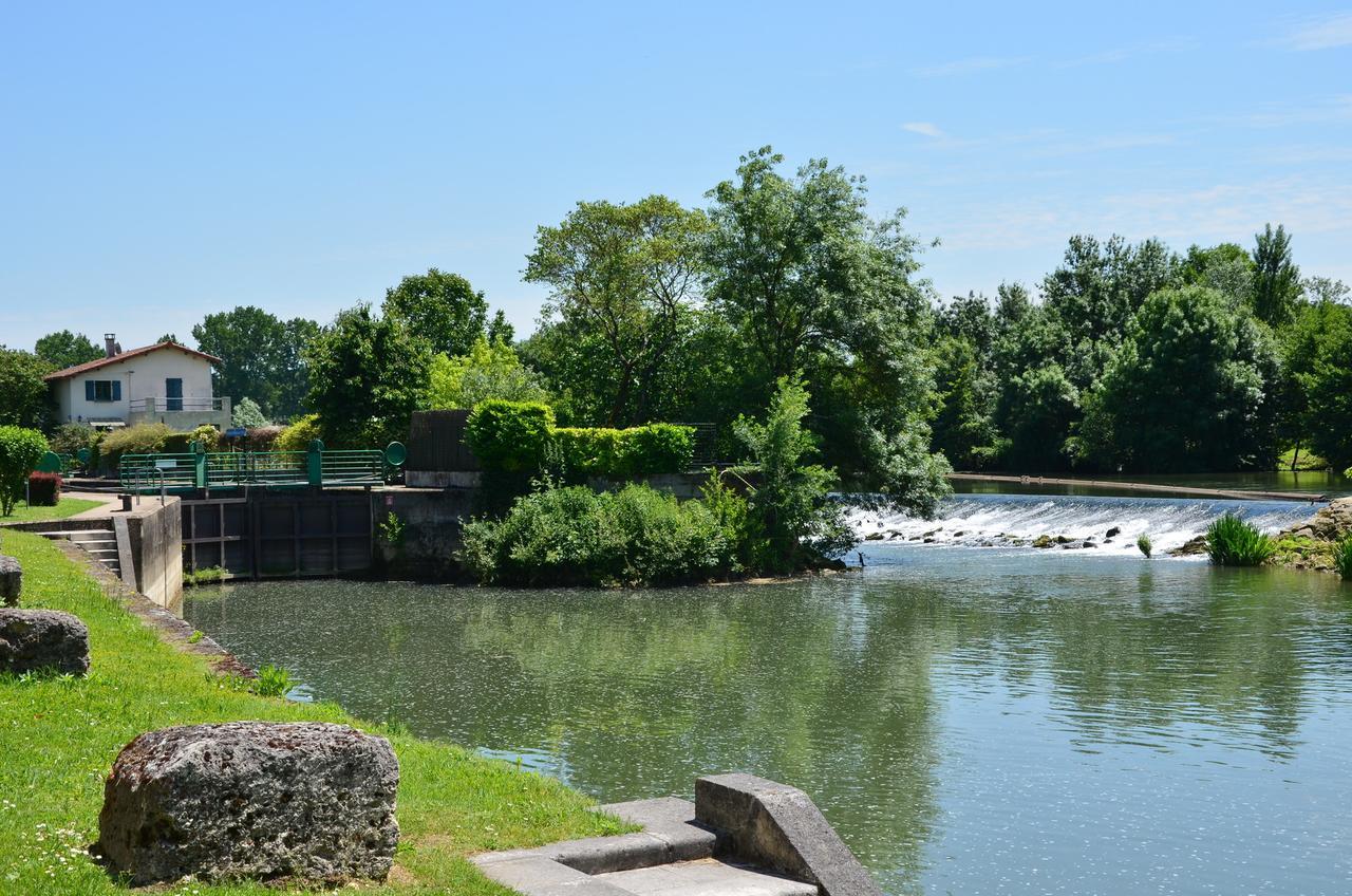 La Tonnellerie Bed and Breakfast Châteauneuf-sur-Charente Esterno foto