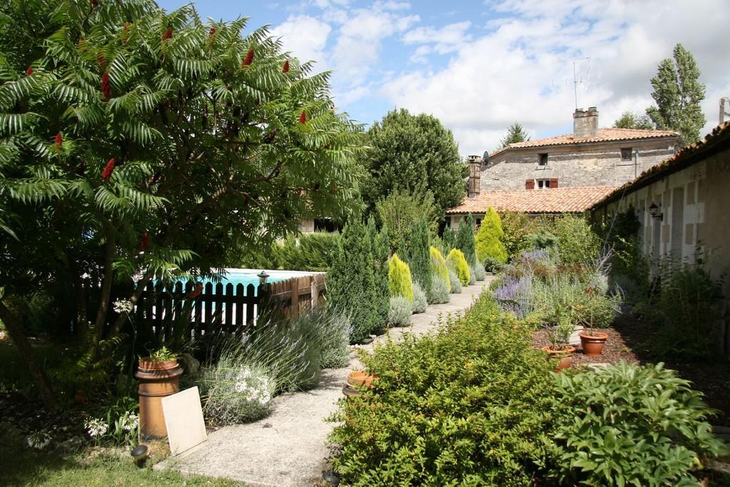 La Tonnellerie Bed and Breakfast Châteauneuf-sur-Charente Esterno foto